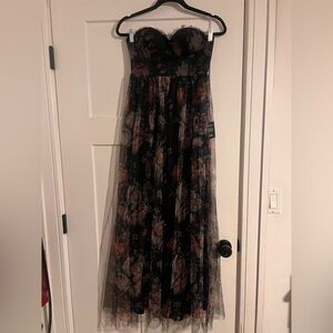 Lulu's Black Floral Strapless Dress NWT never worn